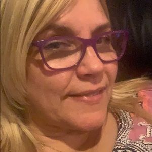 Meet your Posher, Evelyn